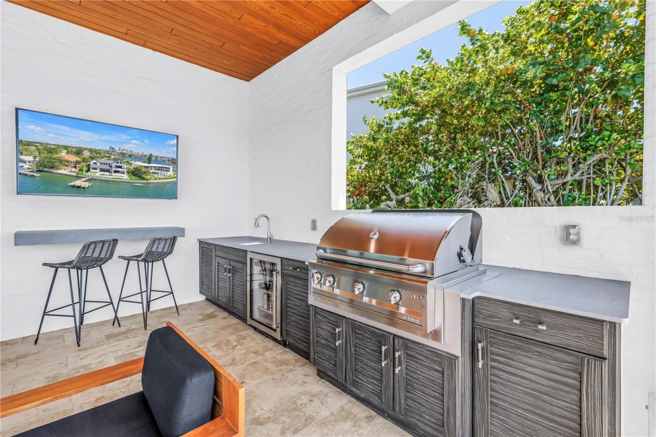 386 26th Avenue Se, Saint Petersburg, FL 33705 Photo