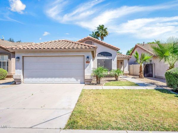 1284 W KINGBIRD Drive, Chandler, AZ 85286