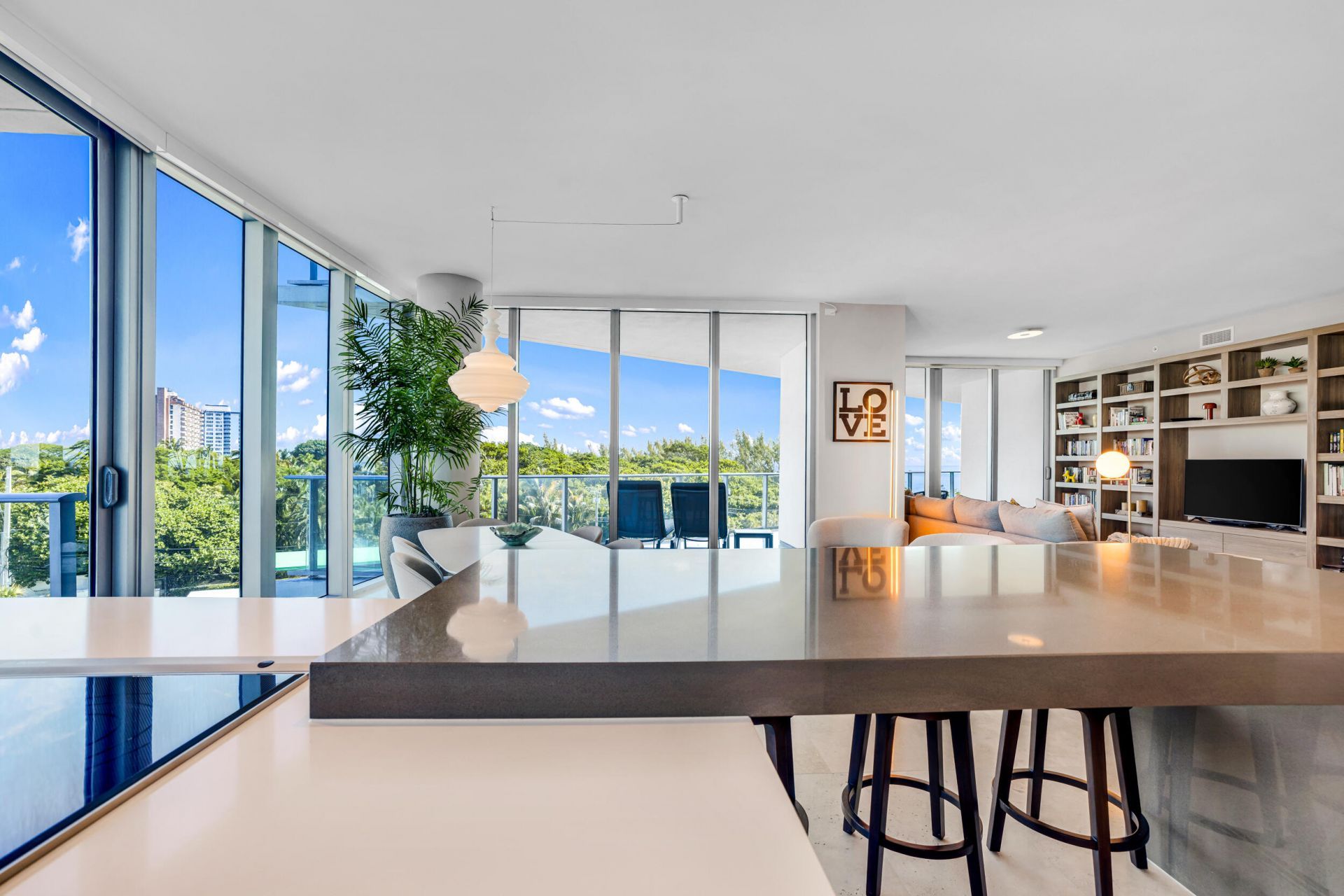 701 N Fort Lauderdale Beach Boulevard, Unit 406, Fort Lauderdale, FL 33304 Photo