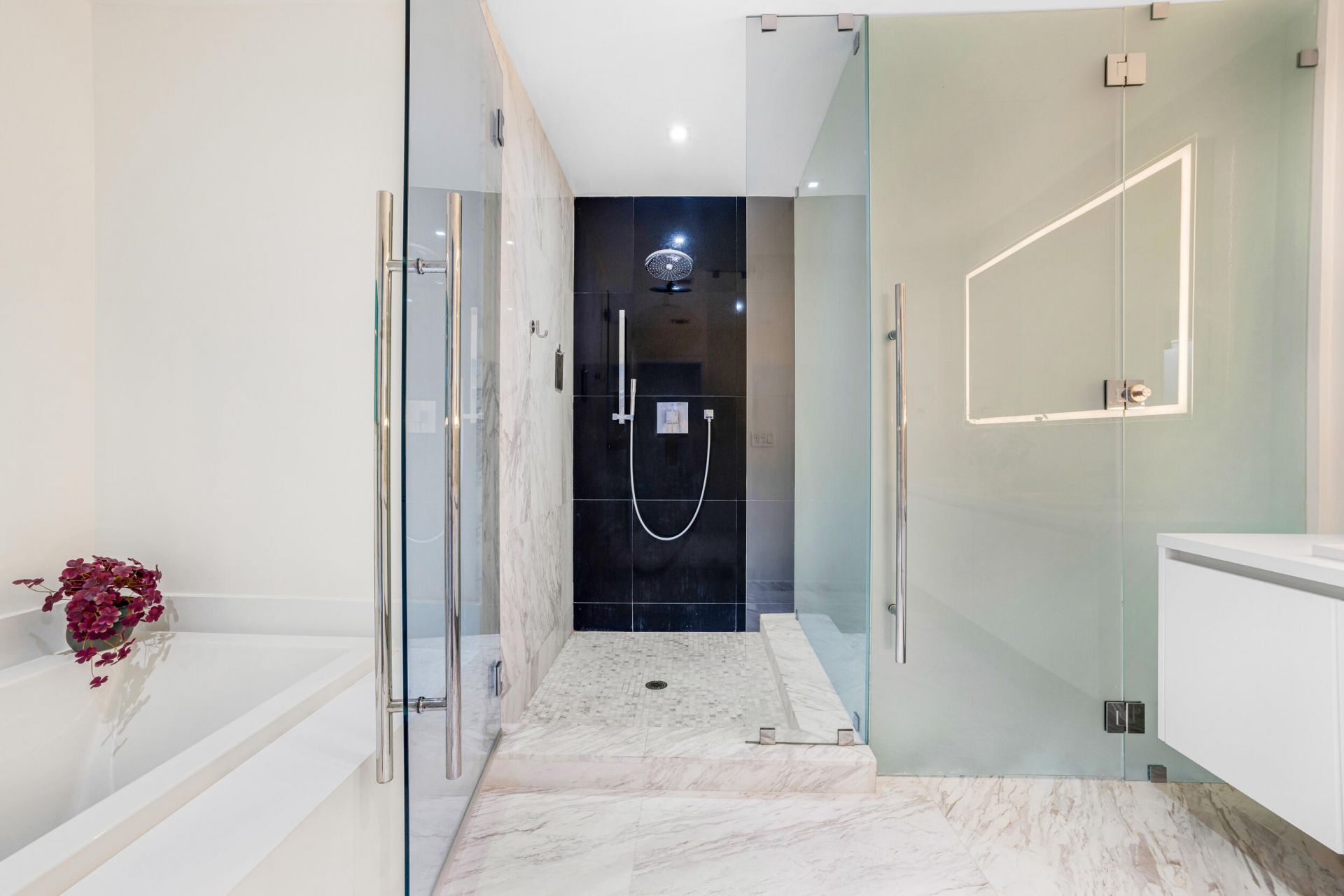 701 N Fort Lauderdale Beach Boulevard, Unit 406, Fort Lauderdale, FL 33304 Photo