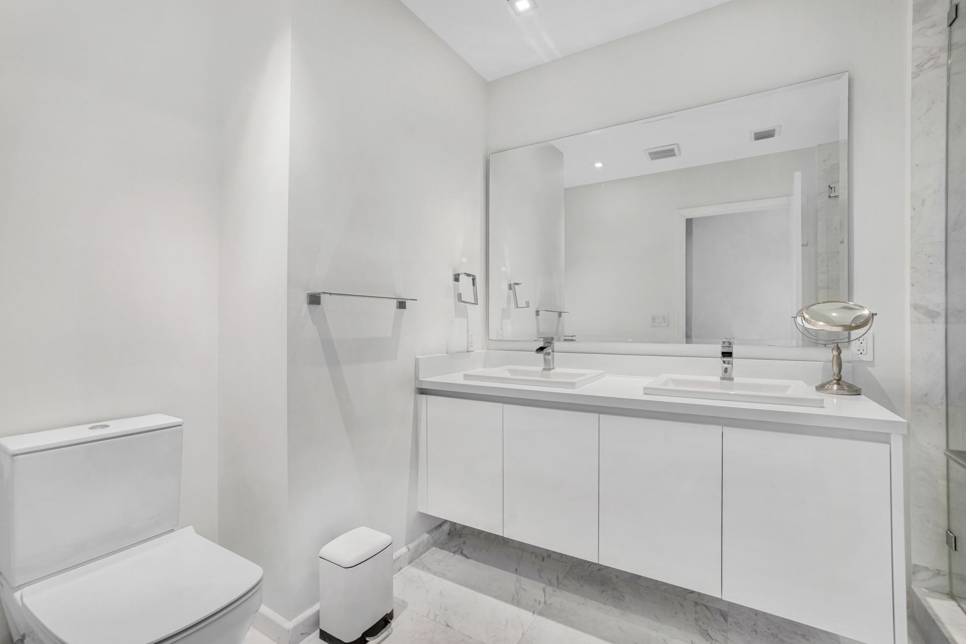 701 N Fort Lauderdale Beach Boulevard, Unit 406, Fort Lauderdale, FL 33304 Photo