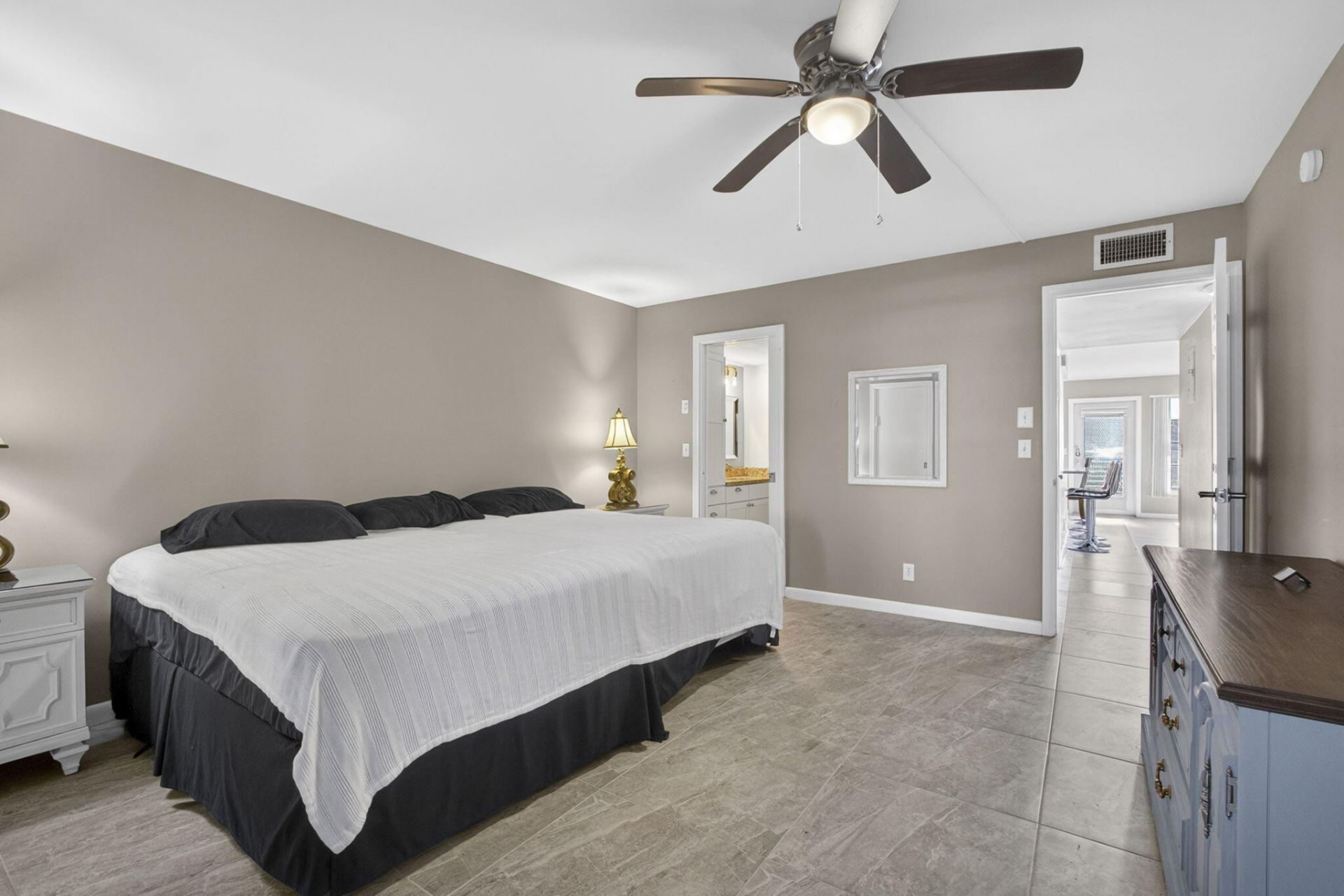 105 Greenbrier C, West Palm Beach, FL 33417 Photo