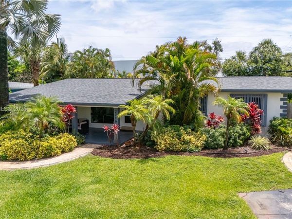 2716 NW 3rd Ave , Wilton Manors, FL 33311