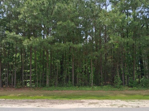 17 Scuppernong River Drive, Hertford, NC 27944
