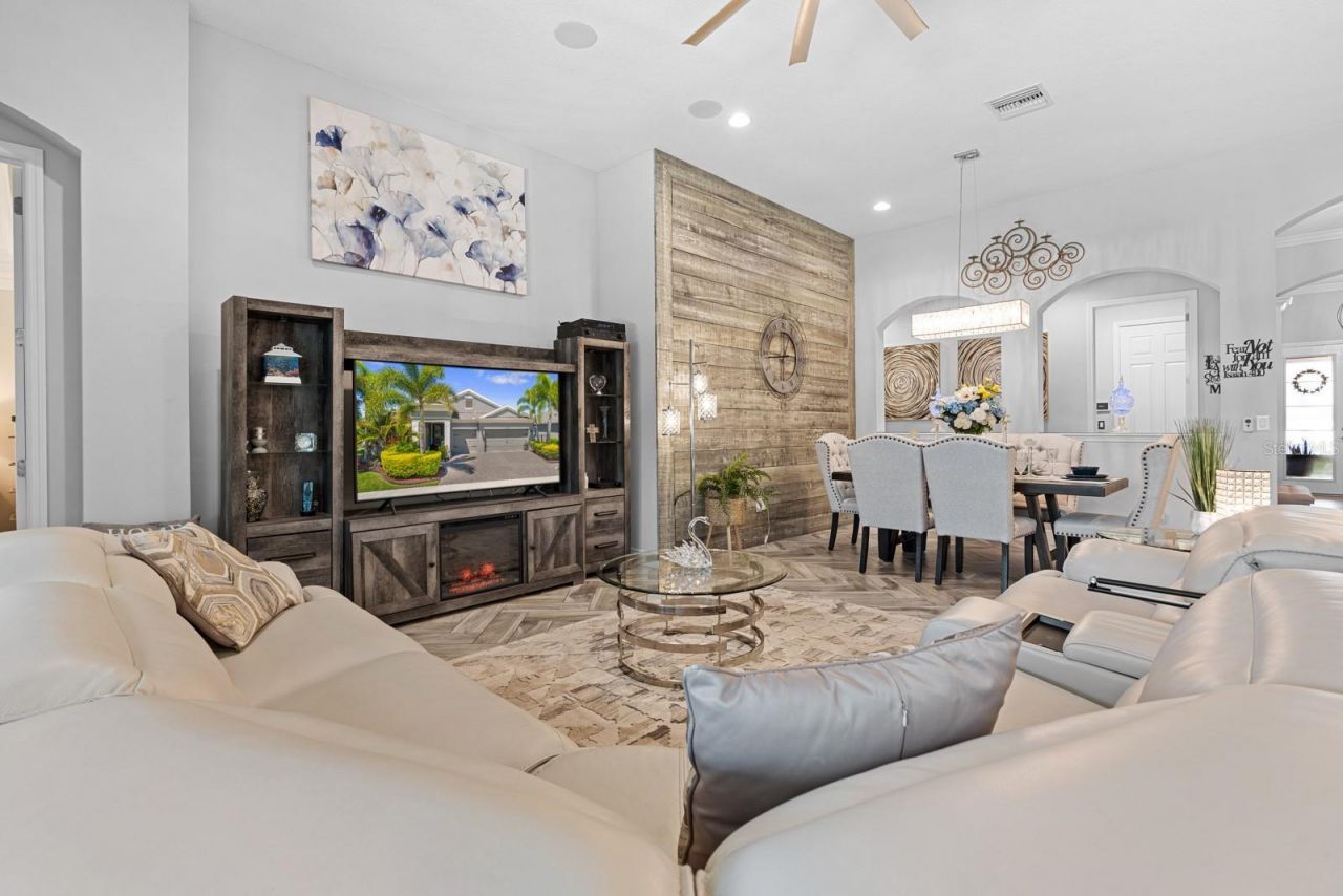 7702 Paradiso Drive, Apollo Beach, FL 33572 Photo