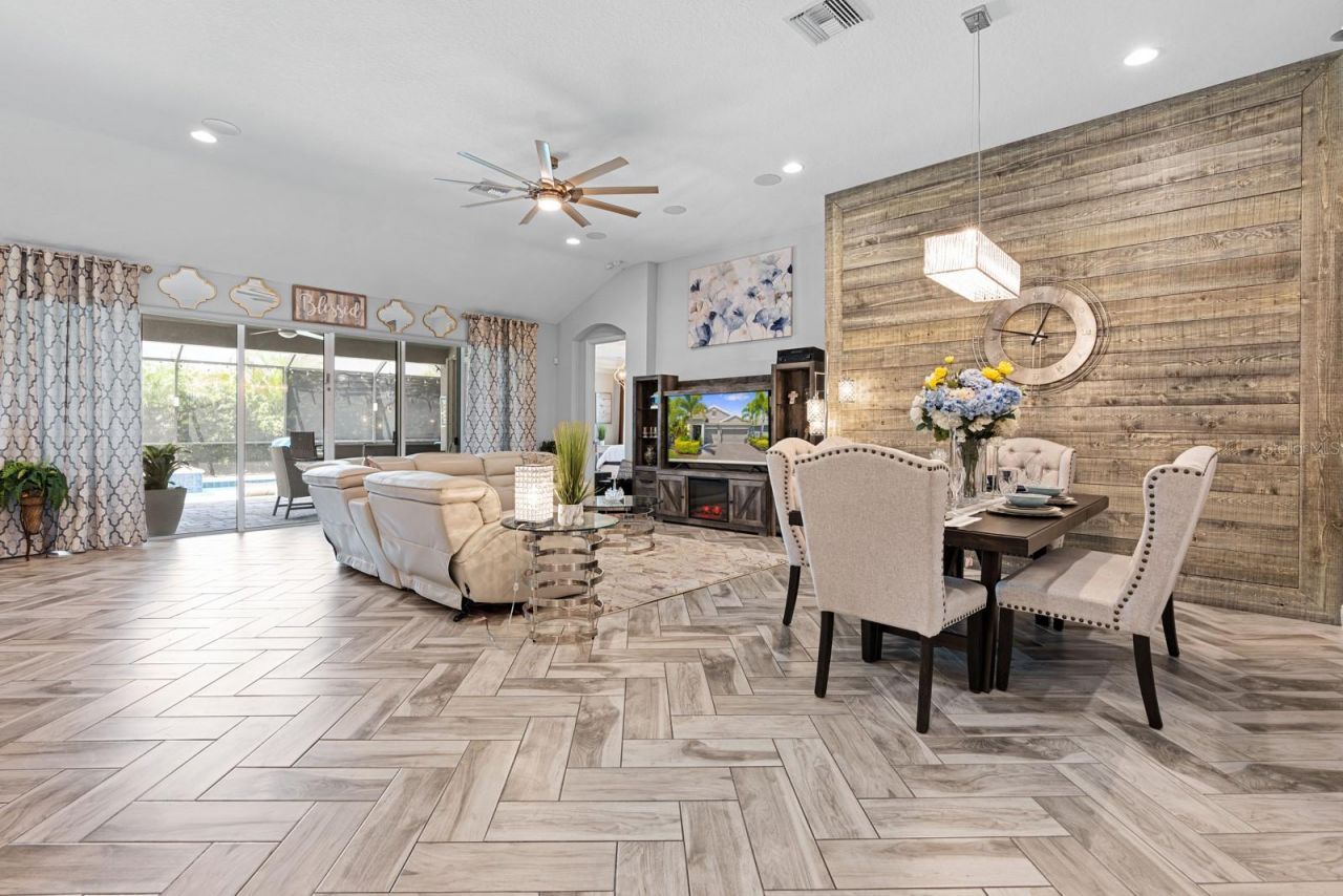 7702 Paradiso Drive, Apollo Beach, FL 33572 Photo