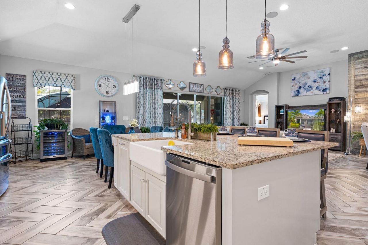 7702 Paradiso Drive, Apollo Beach, FL 33572 Photo