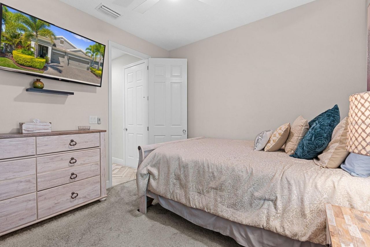 7702 Paradiso Drive, Apollo Beach, FL 33572 Photo