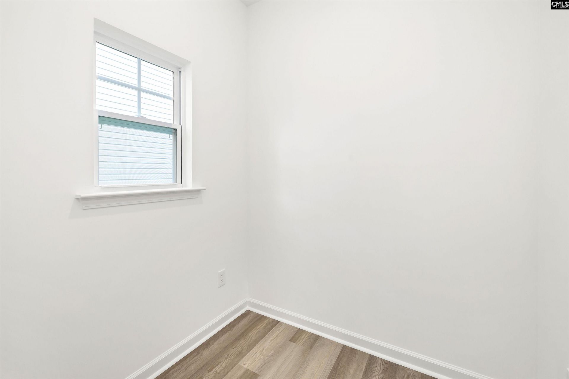 325 Hardwick Drive Photo 6