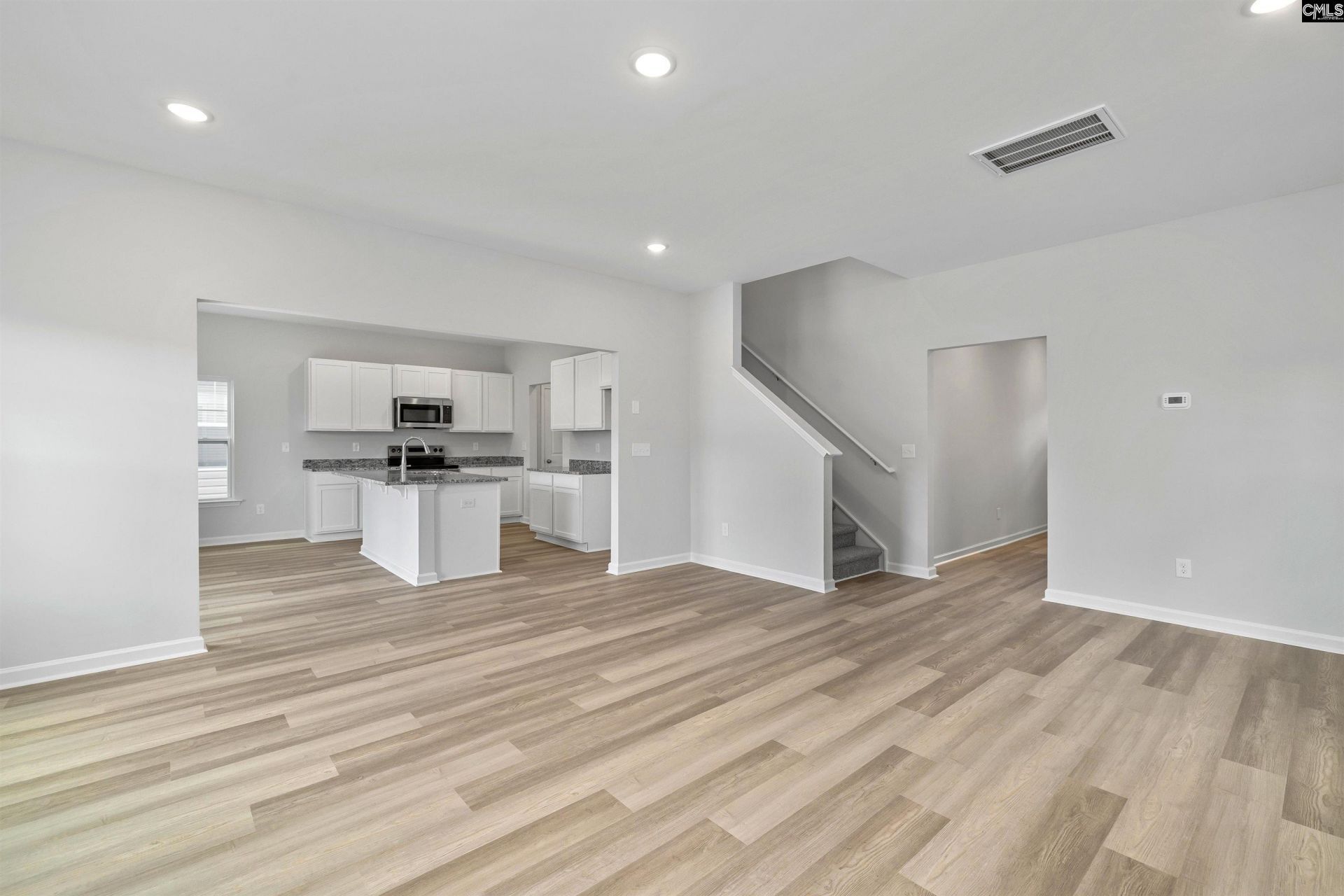 325 Hardwick Drive Photo 7