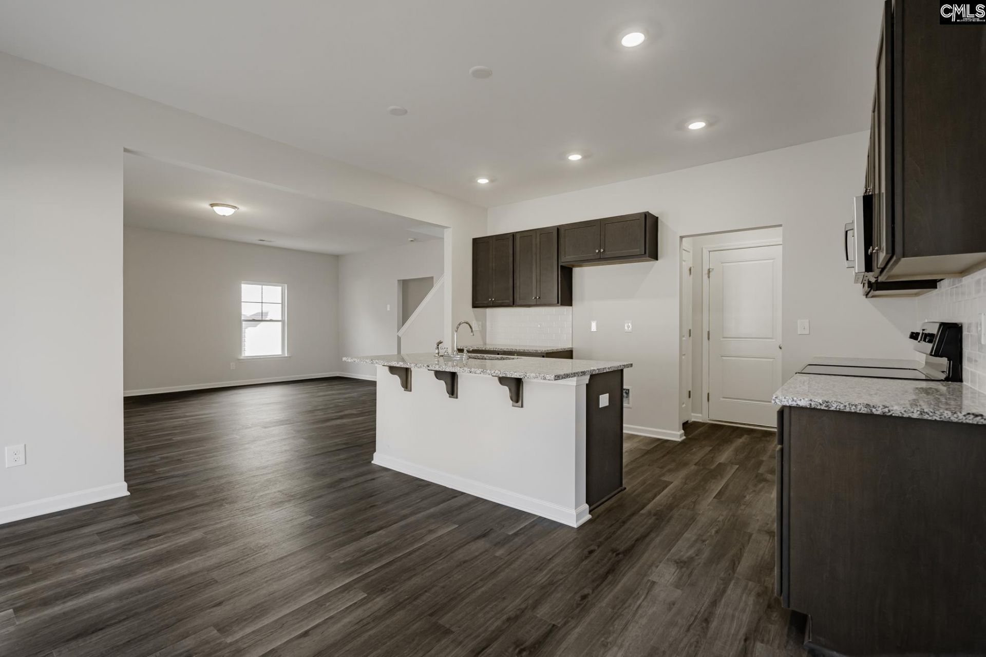 325 Hardwick Drive  Photo 8