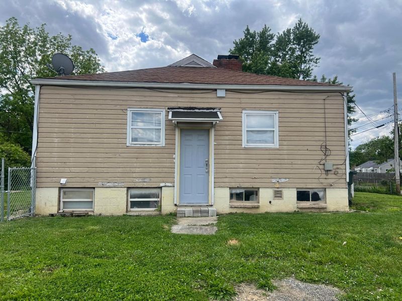 2663-2665 Avalon Place, Columbus, OH 43219 Photo 4