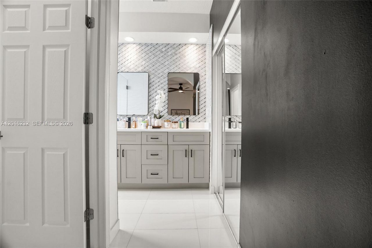 3158 Merrick Ter , Unit 1701, Margate, FL 33063 Photo