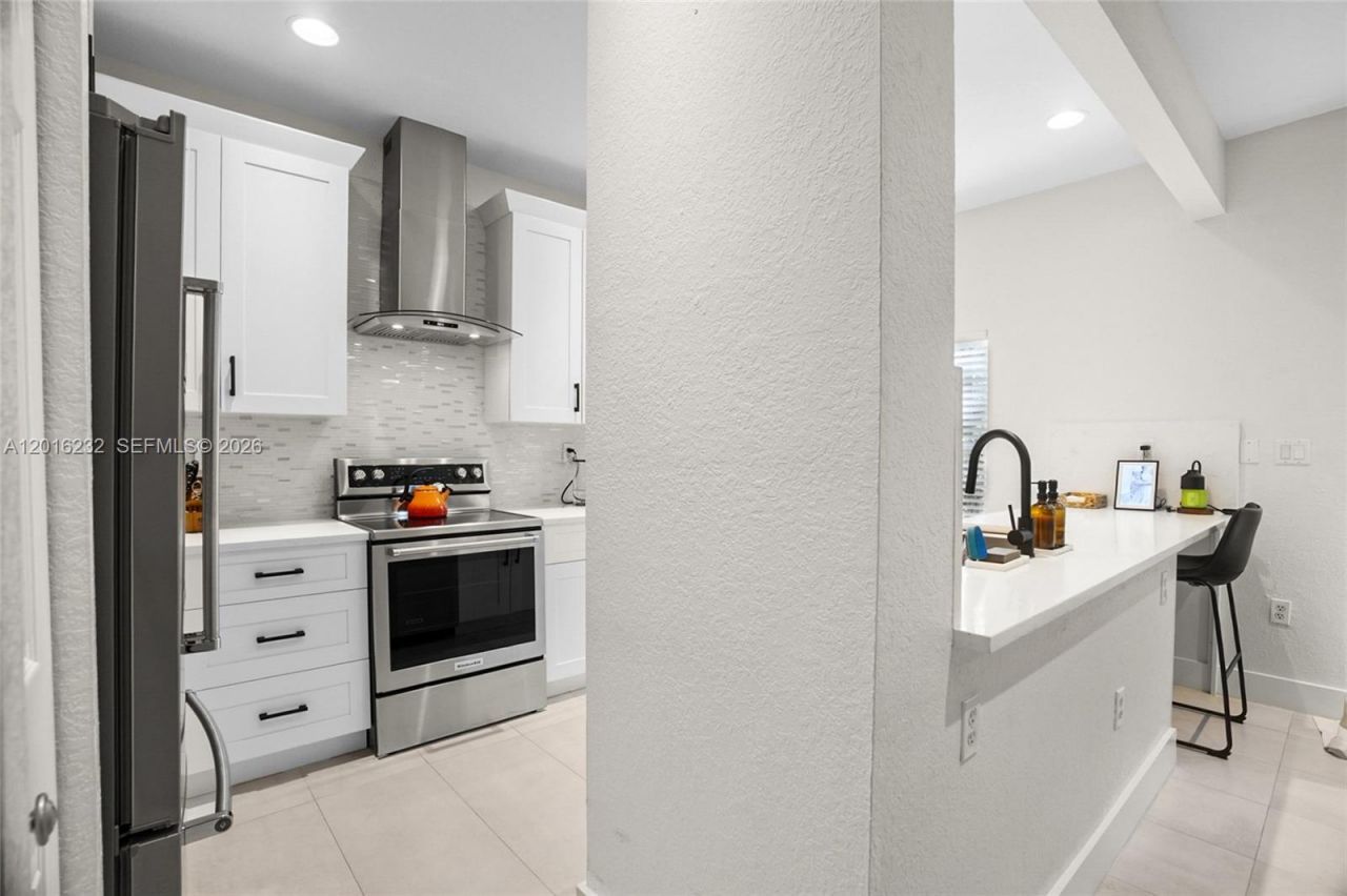 3158 Merrick Ter , Unit 1701, Margate, FL 33063 Photo