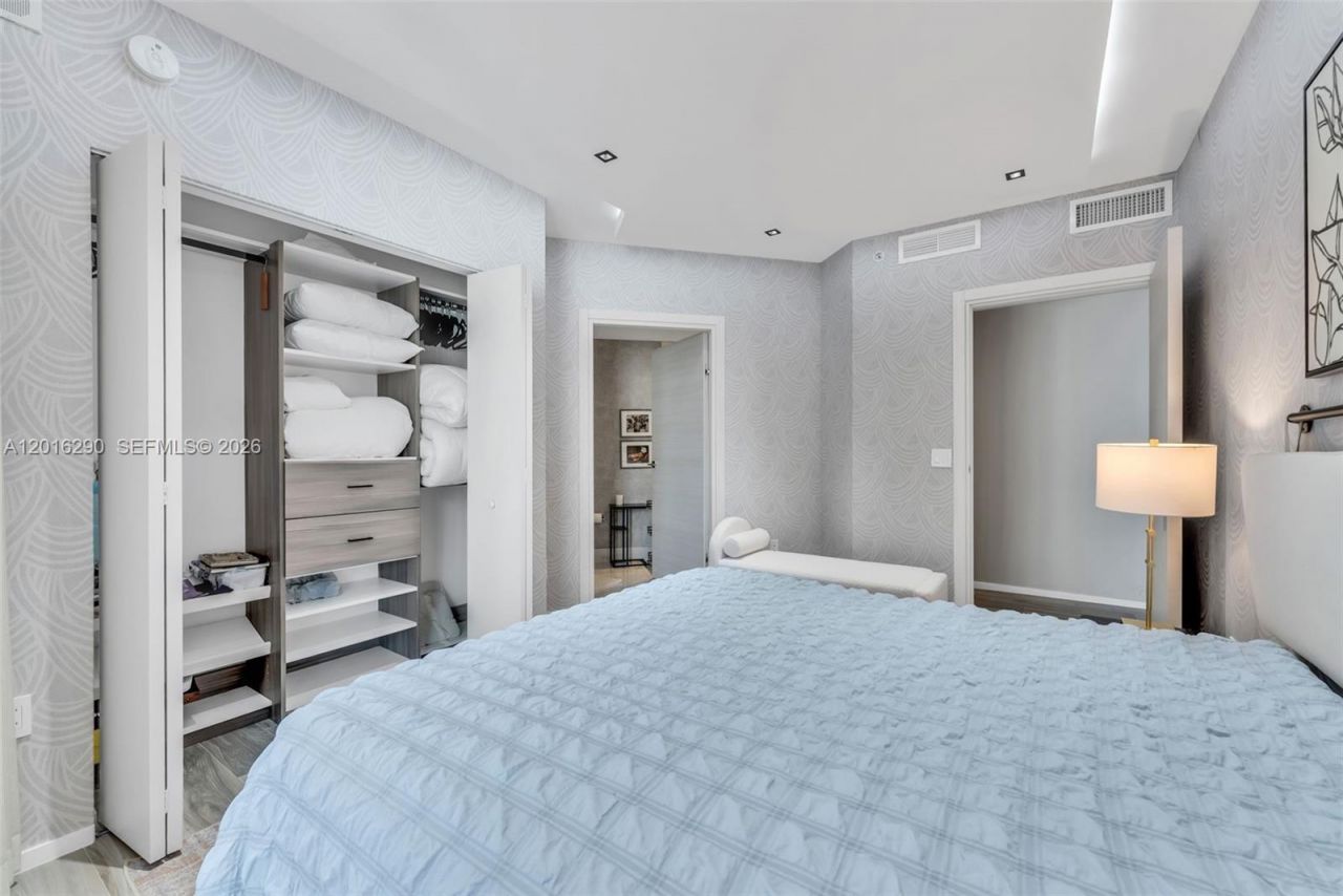 801 S Miami Ave , Unit 1805, Miami, FL 33130 Photo