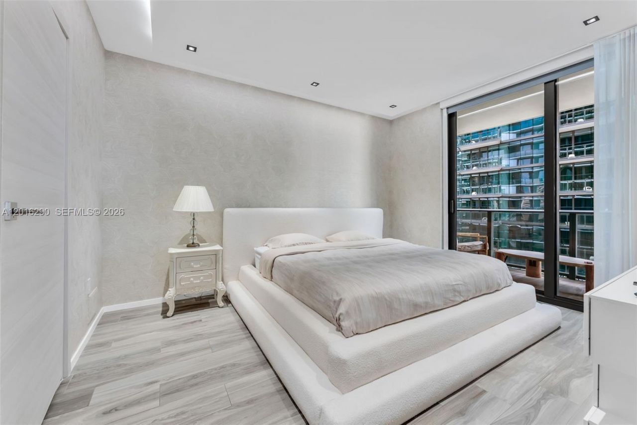 801 S Miami Ave , Unit 1805, Miami, FL 33130 Photo