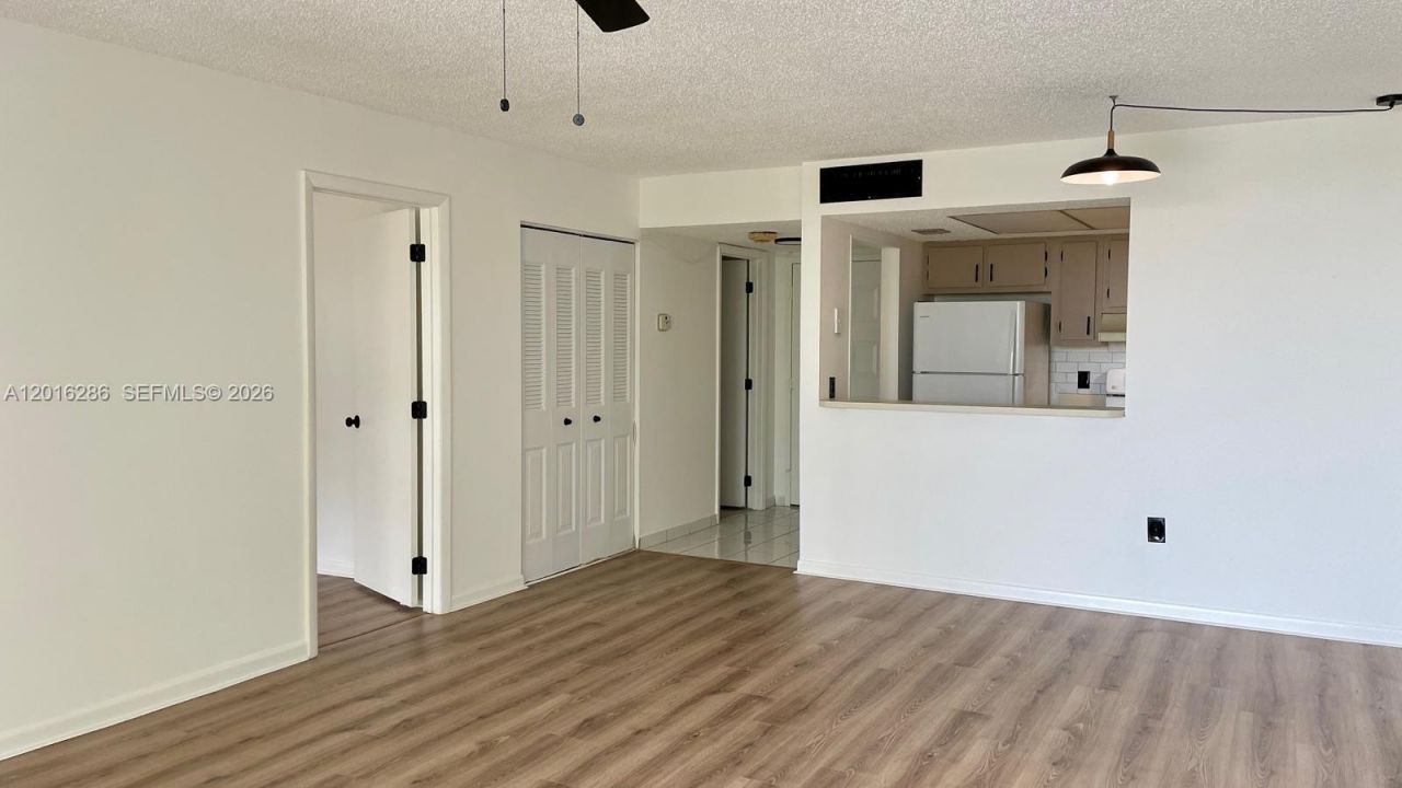 5550 NW 44th St , Unit 407B, Lauderhill, FL 33319 Photo