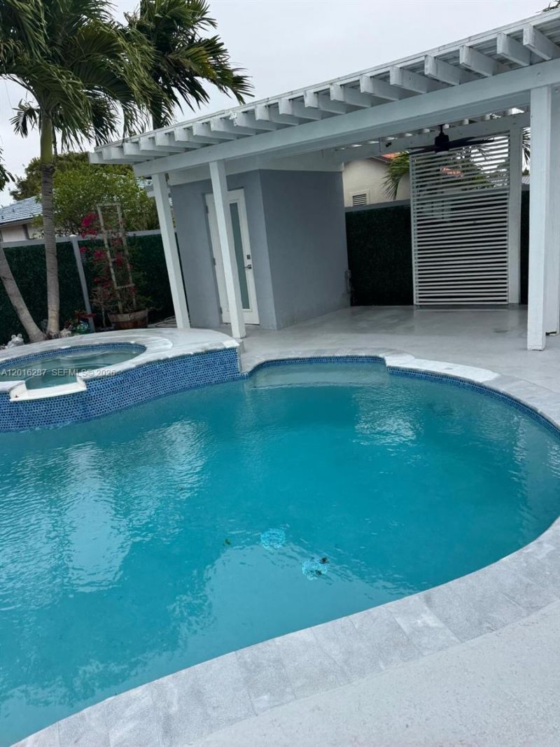 13831 SW 28th St , Miami, FL 33175 Photo