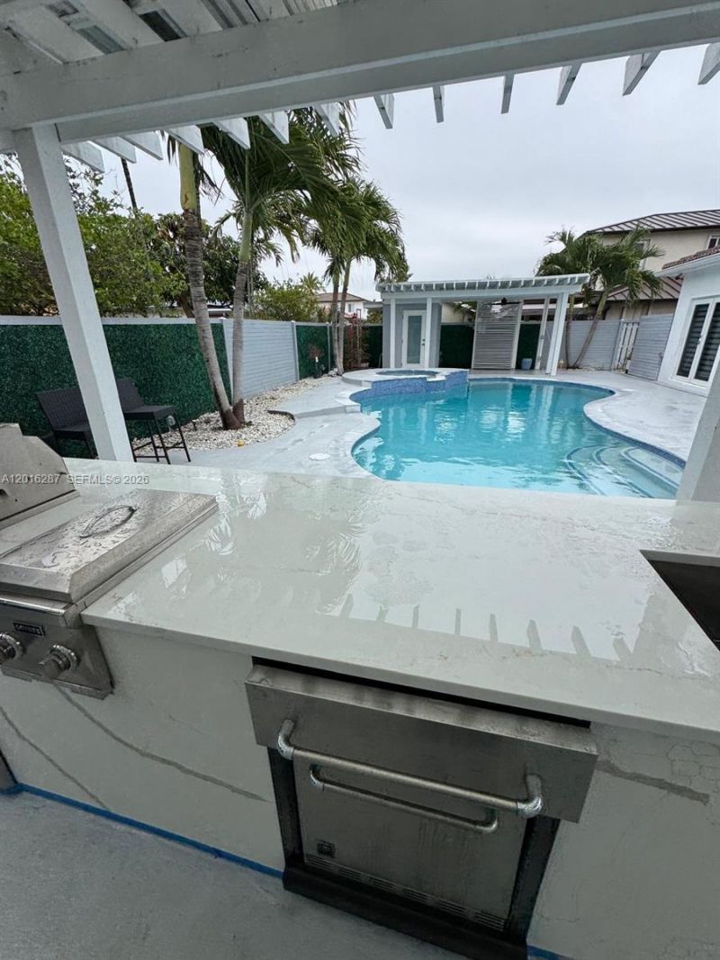 13831 SW 28th St , Miami, FL 33175 Photo