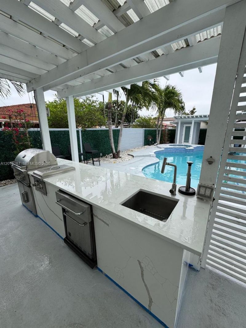 13831 SW 28th St , Miami, FL 33175 Photo