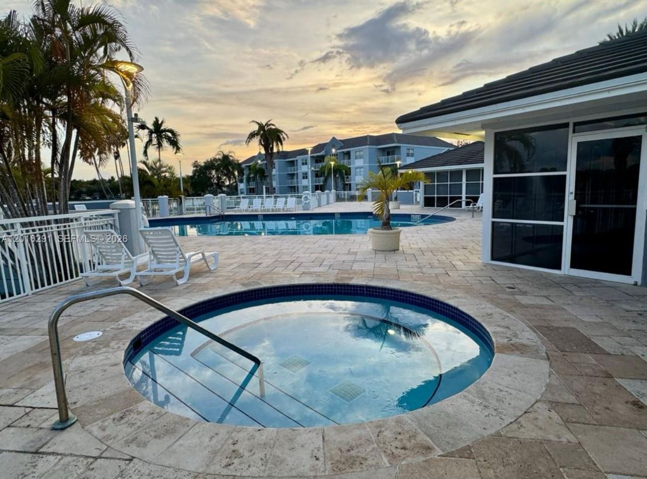 8520 SW 212th St , Unit 203, Cutler Bay, FL 33189 Photo