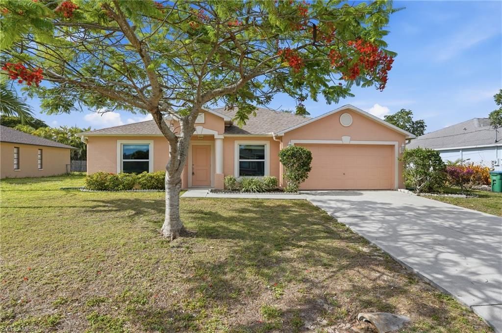 2004 NE 5th Ter, Cape Coral, FL 33909 Photo