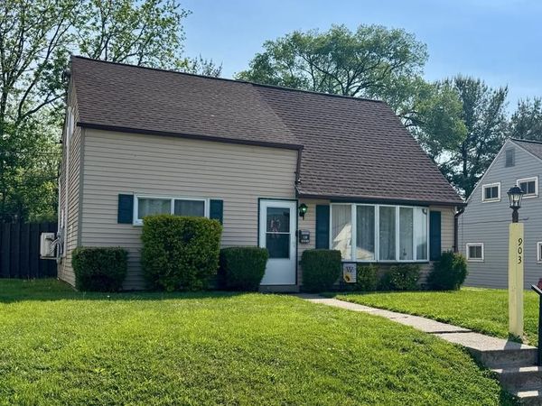 903 LAS VEGAS DRIVE, TEMPLE, PA 19560