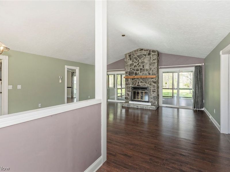 13310 Cedar Acres Drive, Chesterland, OH 44026 Photo 3
