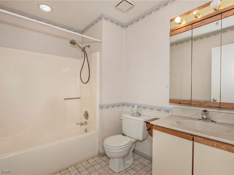 13310 Cedar Acres Drive, Chesterland, OH 44026 Photo 32