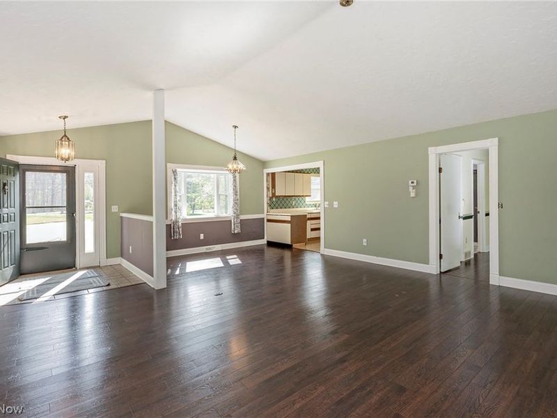 13310 Cedar Acres Drive, Chesterland, OH 44026 Photo 5