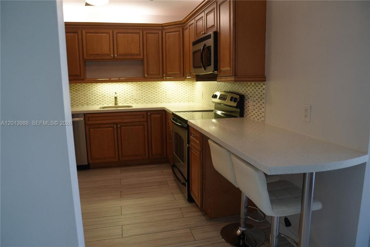 2851 NE 183rd St , Unit 1107E, Aventura, FL 33160 Photo