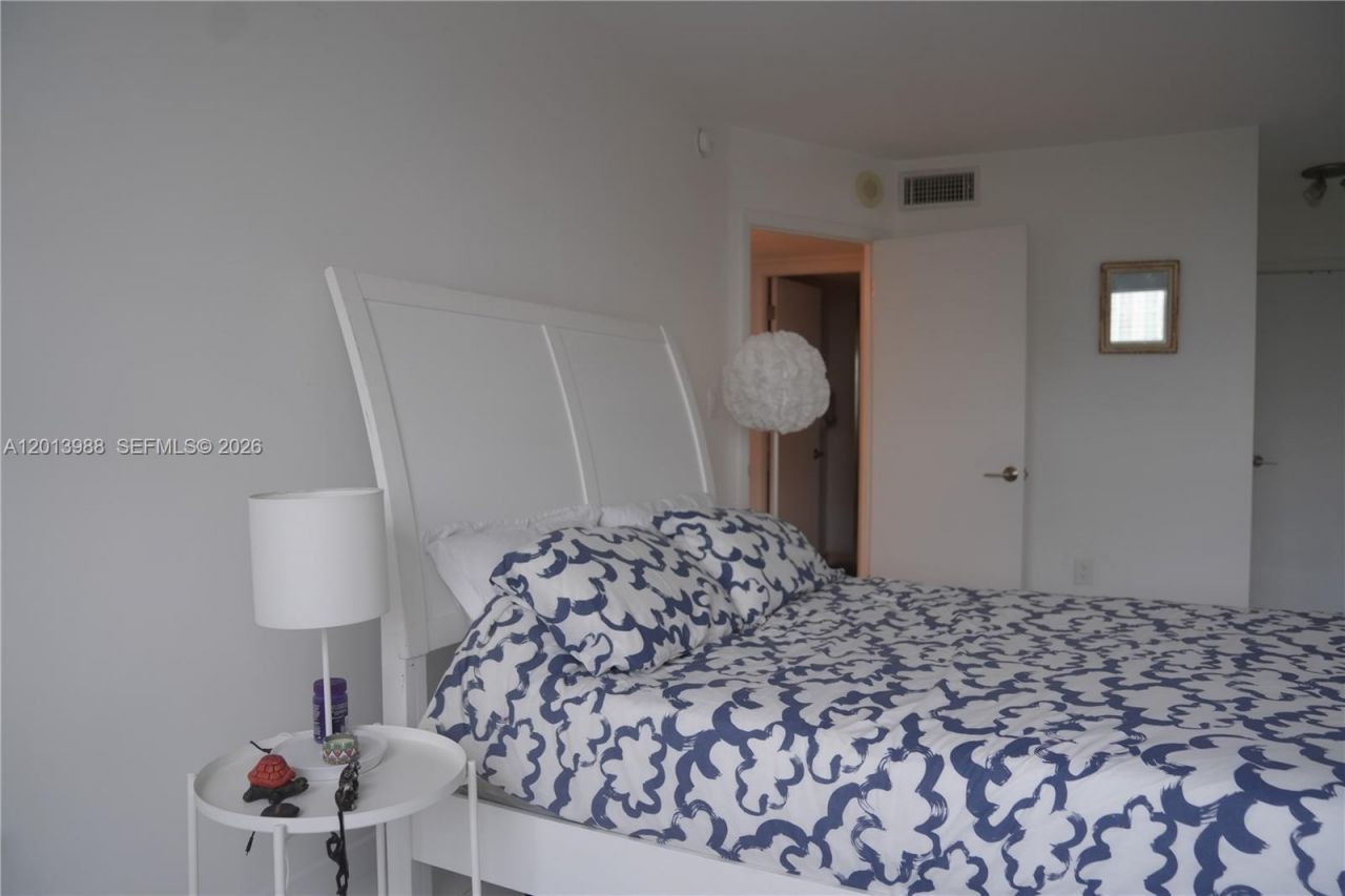 2851 NE 183rd St , Unit 1107E, Aventura, FL 33160 Photo