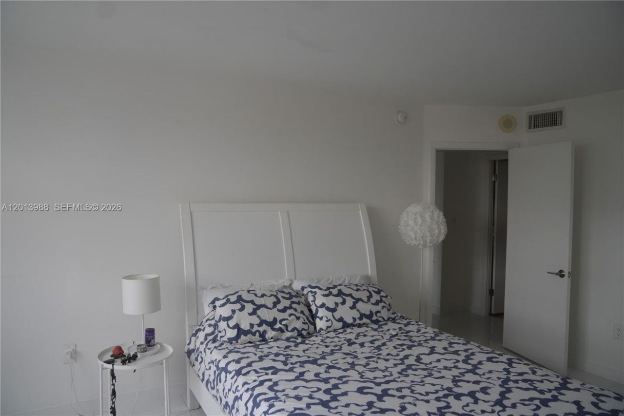 2851 NE 183rd St , Unit 1107E, Aventura, FL 33160 Photo
