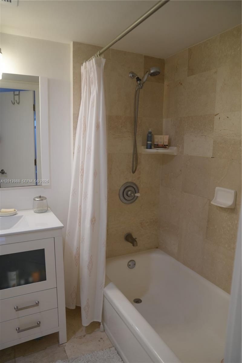 2851 NE 183rd St , Unit 1107E, Aventura, FL 33160 Photo