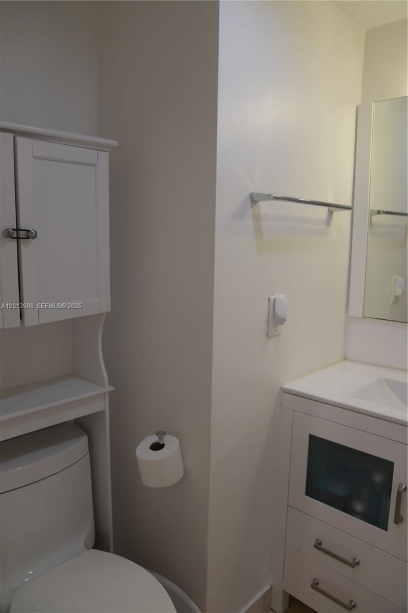 2851 NE 183rd St , Unit 1107E, Aventura, FL 33160 Photo