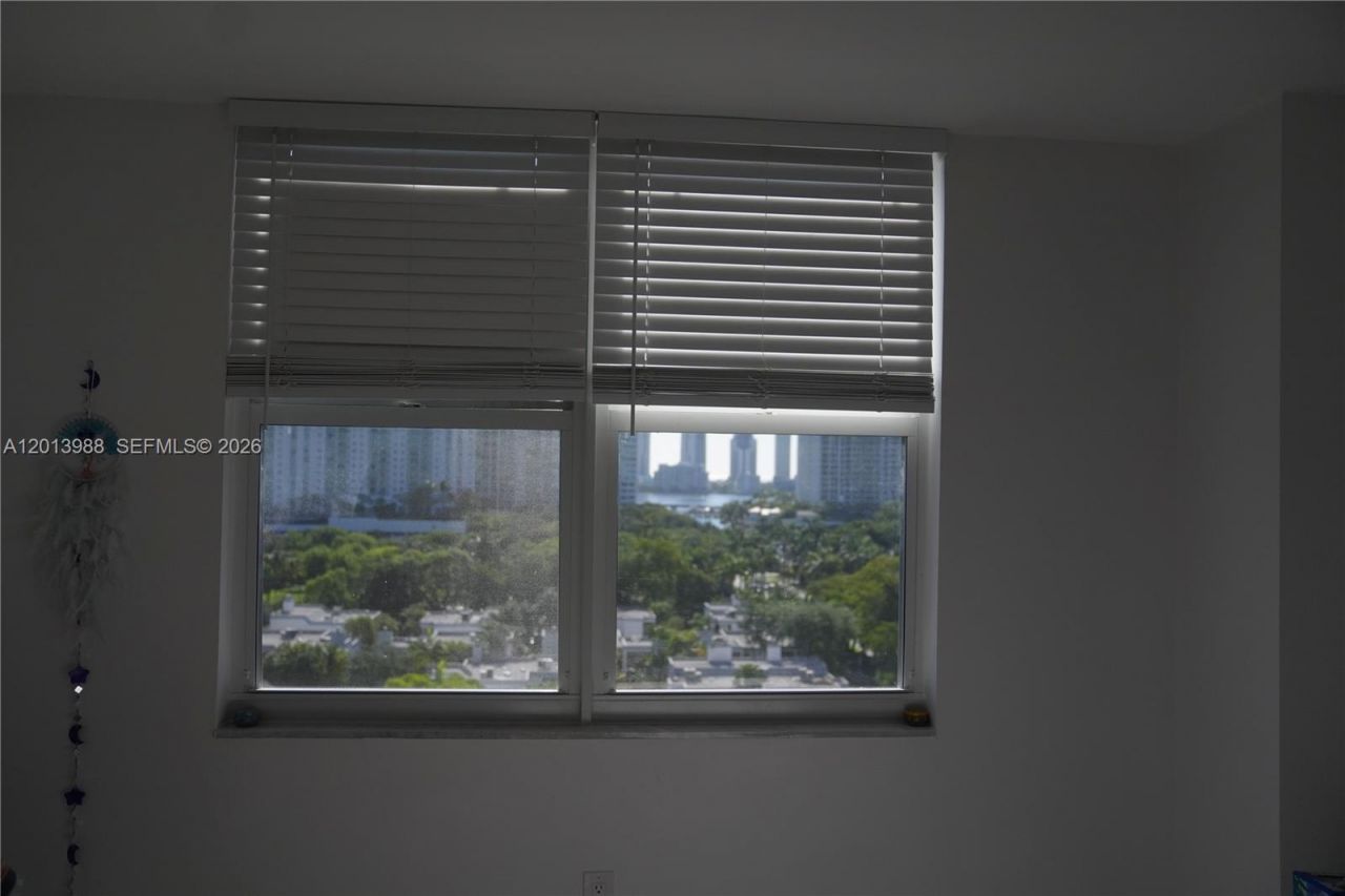 2851 NE 183rd St , Unit 1107E, Aventura, FL 33160 Photo