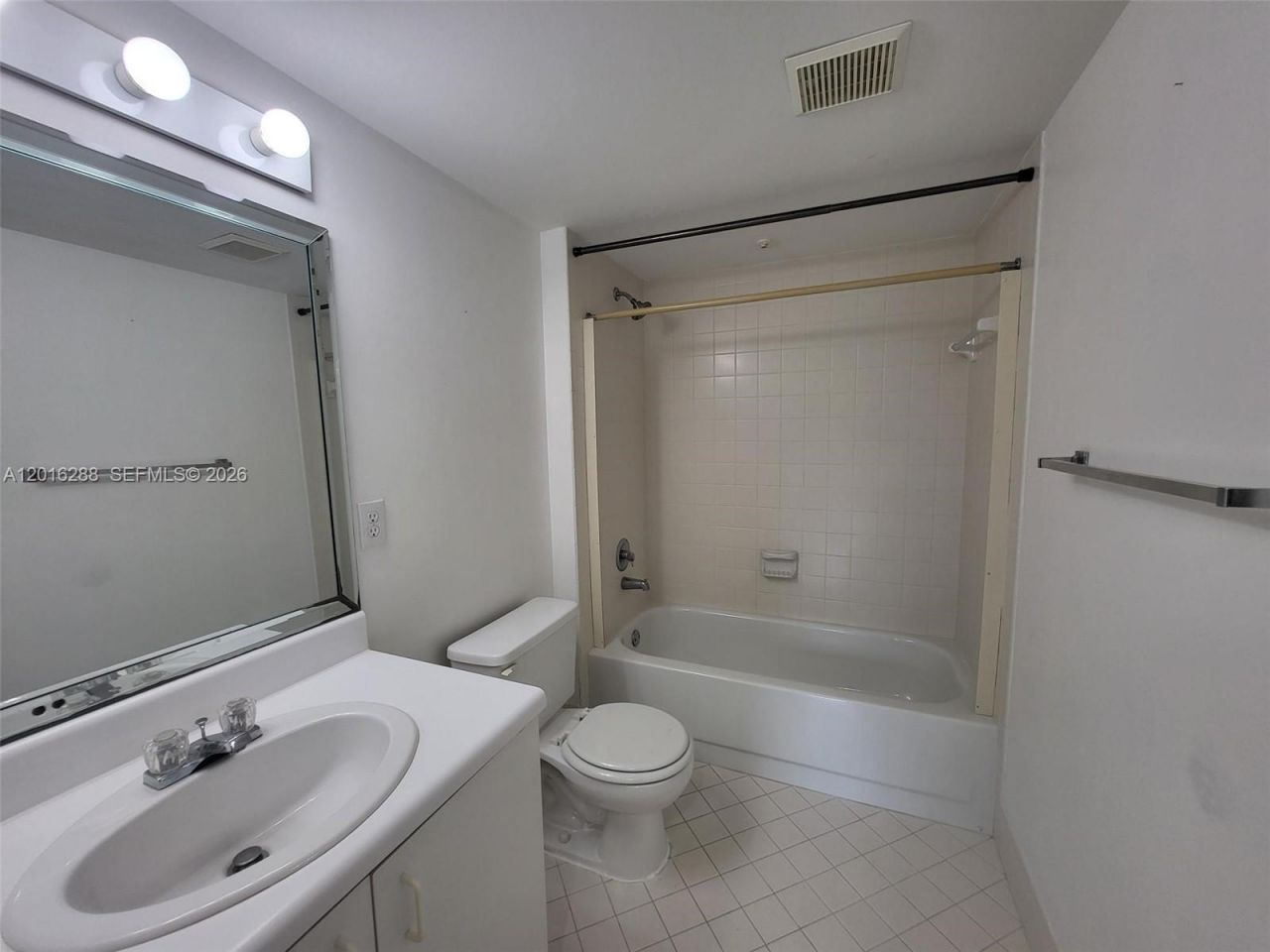 13705 SW 12th St, Unit 304B, Pembroke Pines, FL 33027 Photo