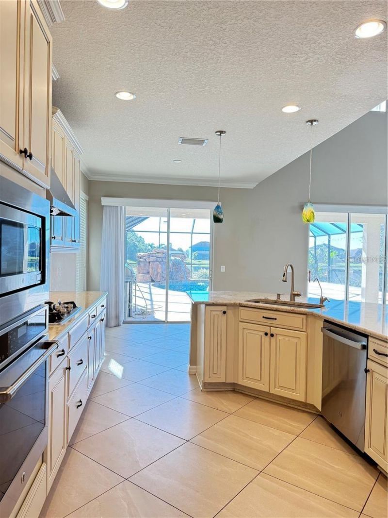 5922 Anise Drive, Sarasota, FL 34238 Photo