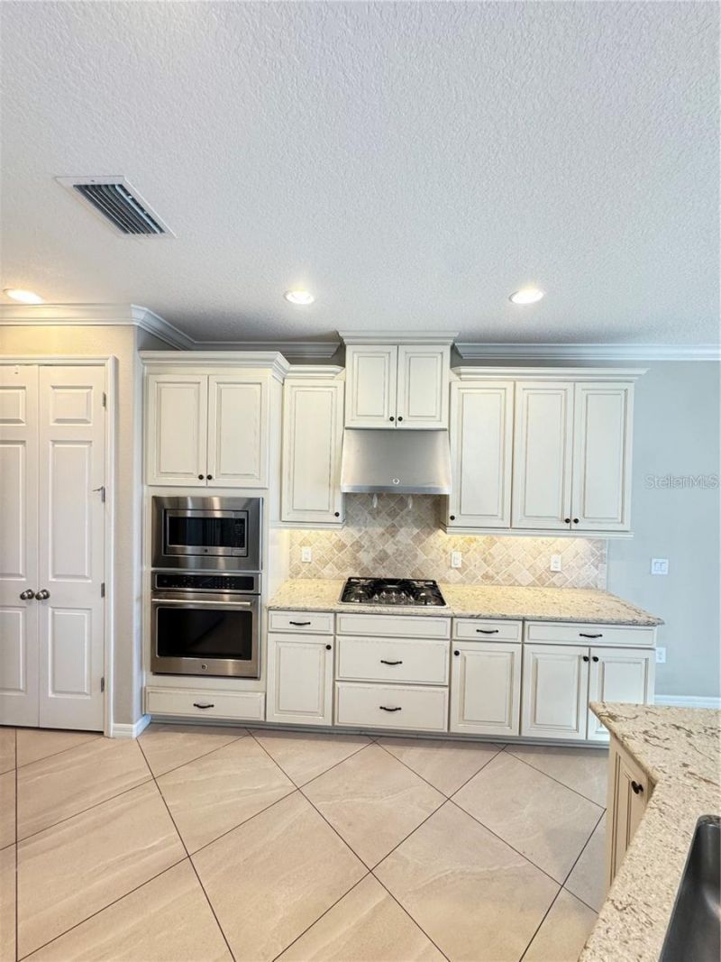 5922 Anise Drive, Sarasota, FL 34238 Photo