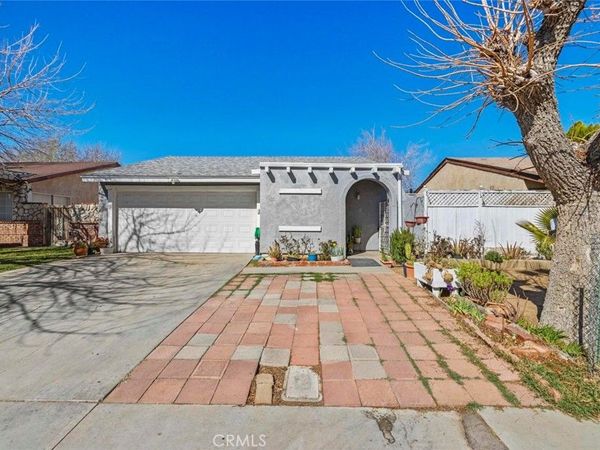 3111 E Avenue Q-13, Palmdale, CA 93550