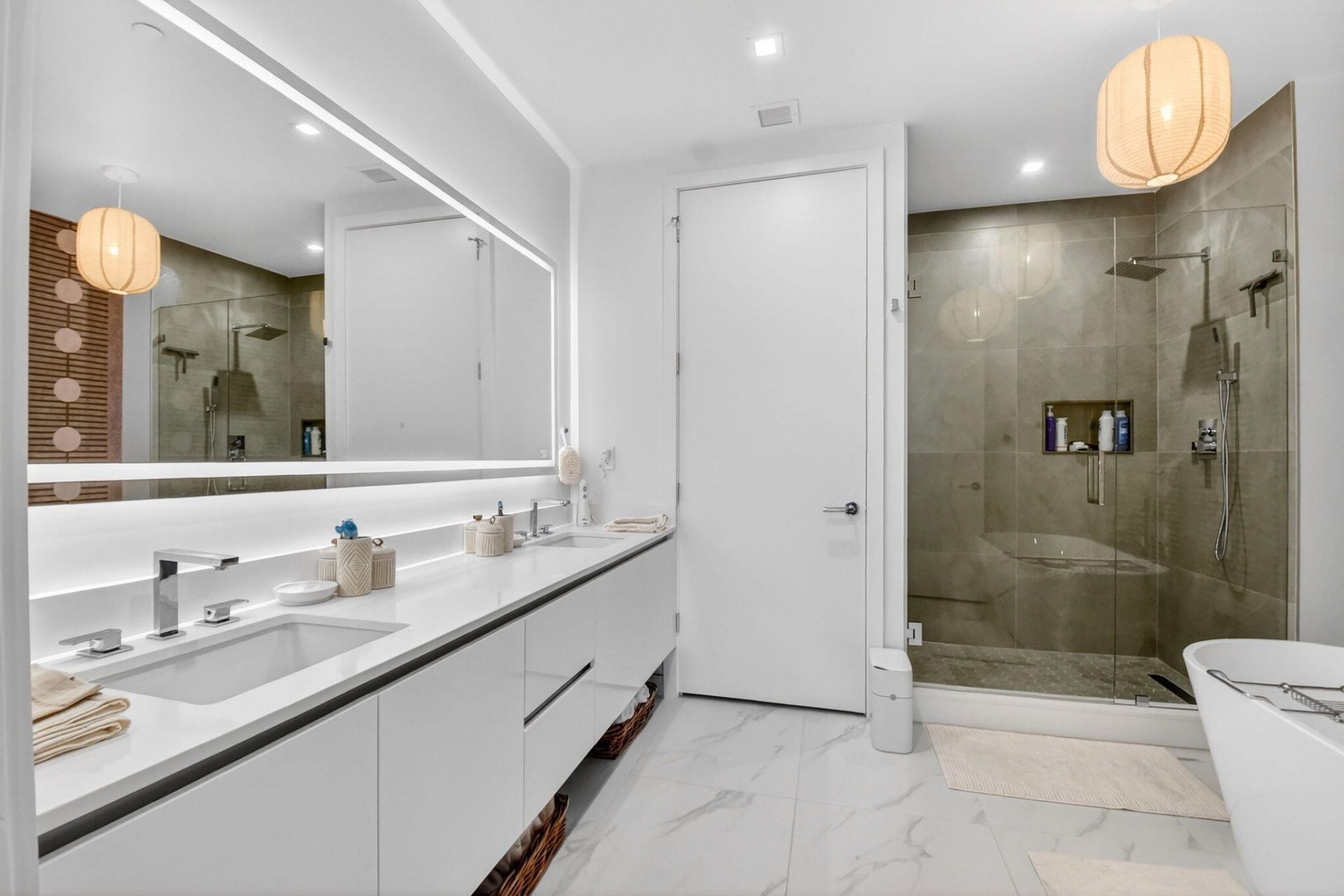 220 Lake Shore Drive, Unit 1708, Lake Park, FL 33403 Photo