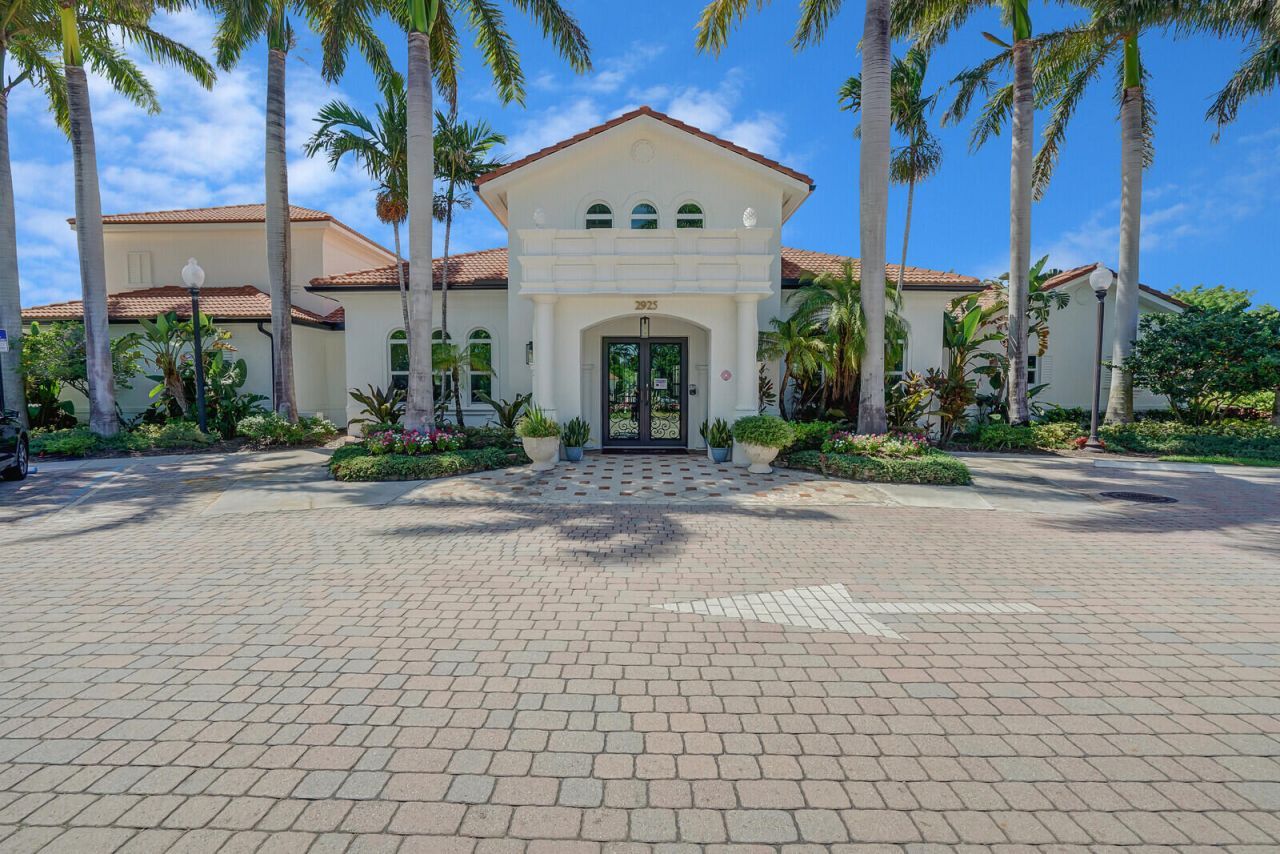 611 Villa Circle, Boynton Beach, FL 33435 Photo
