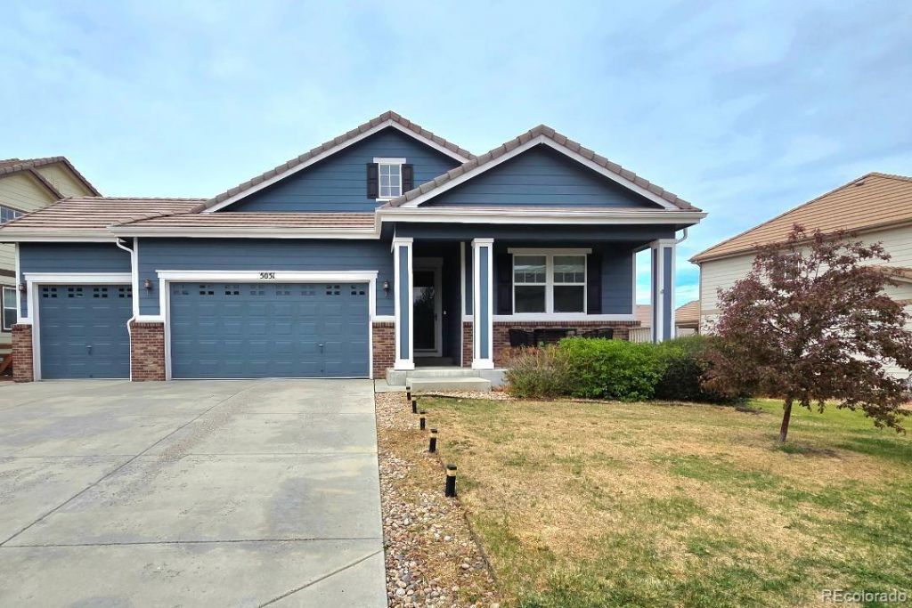 5051 S Netherland Way, Centennial, CO 80015 Main Photo