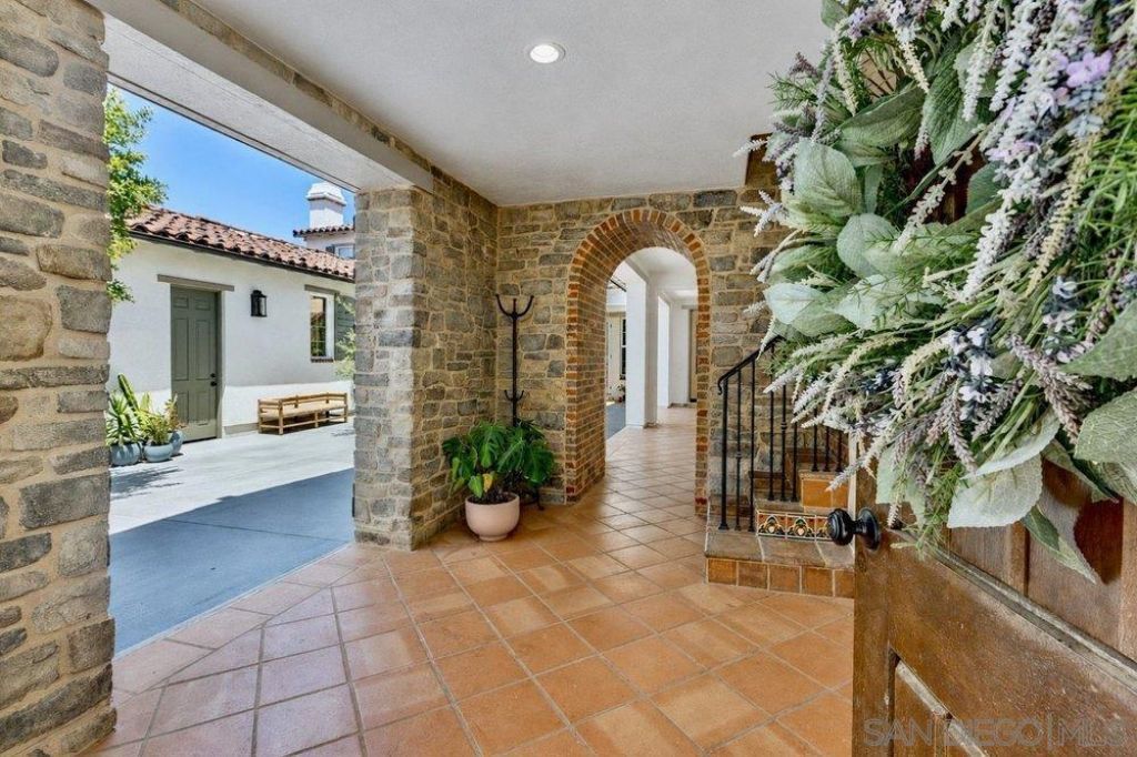 7778 Tierra Tesoro, San Diego, CA 92127 Main Photo