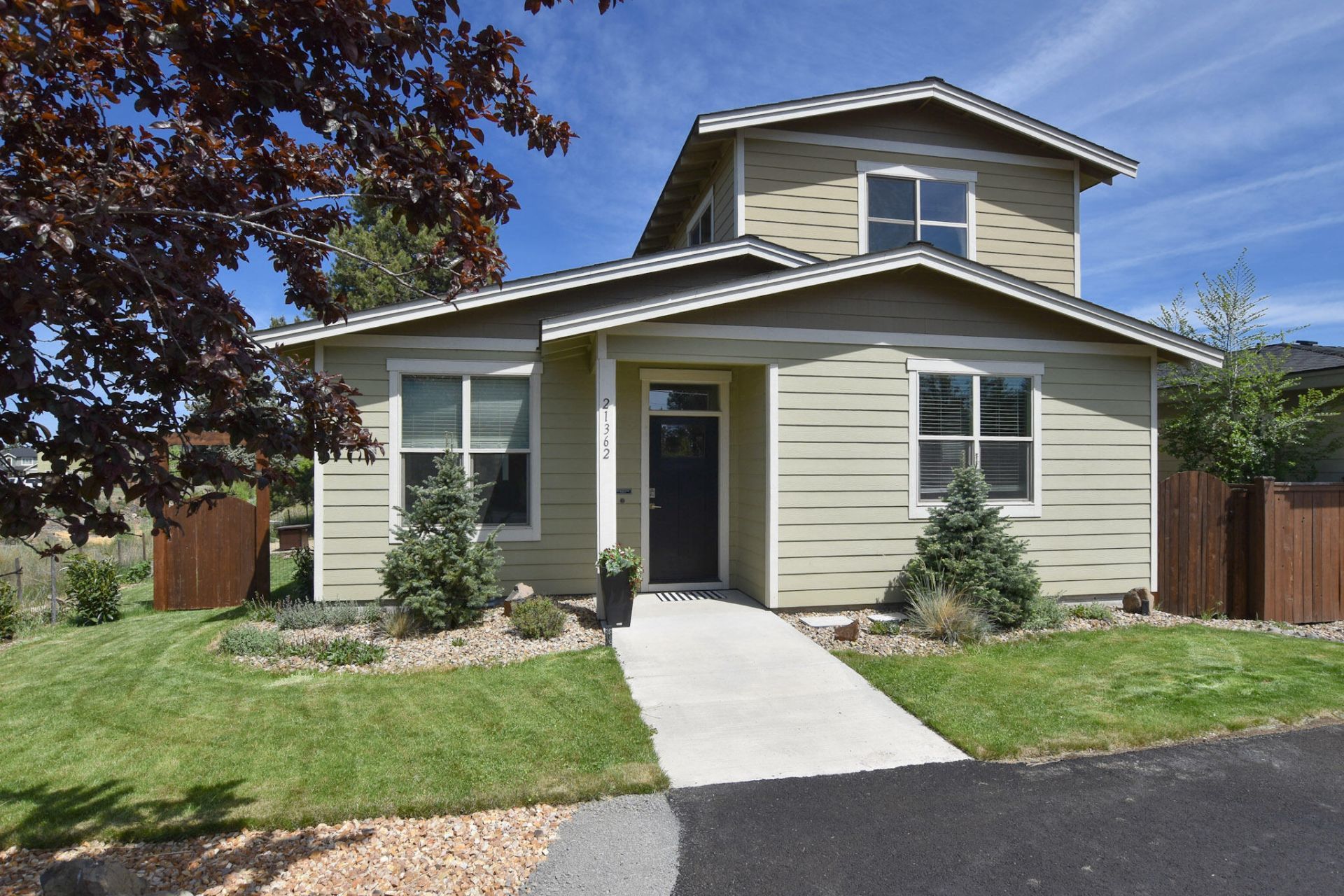 21362 Bear Creek Road, Bend, OR 97702 Main Photo