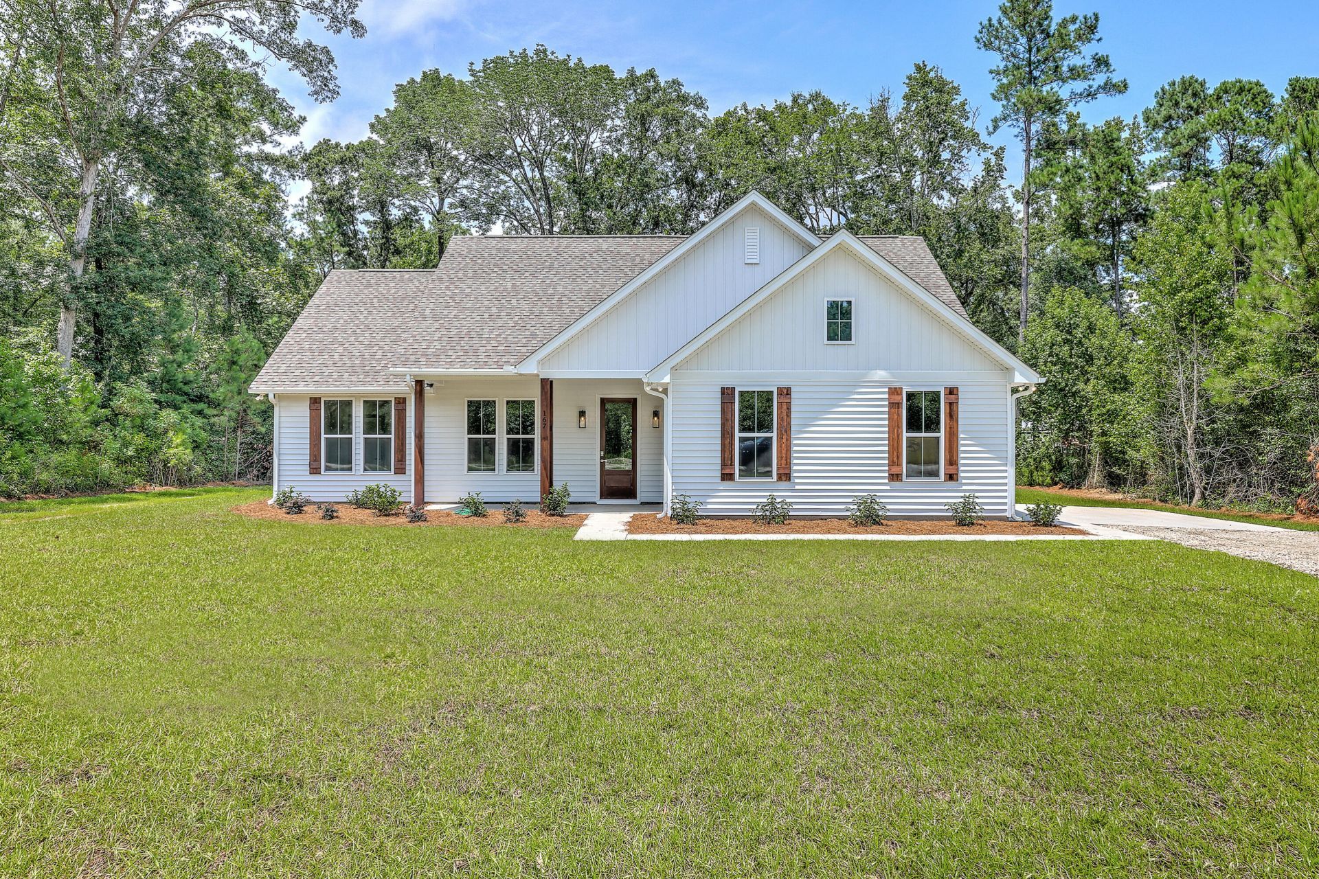 537 New Regenia Place Photo 4