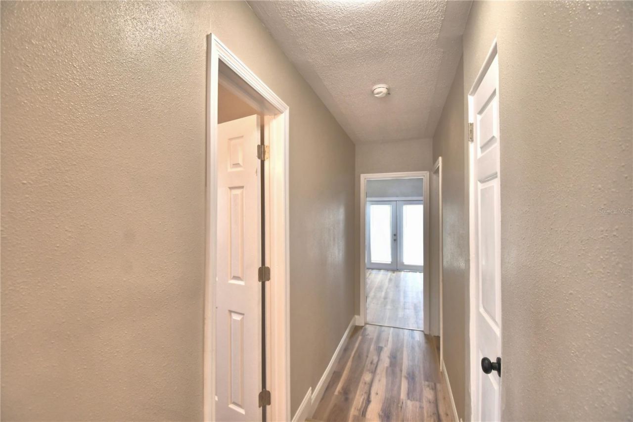 3553 Center Circle , Largo, FL 33774 Photo