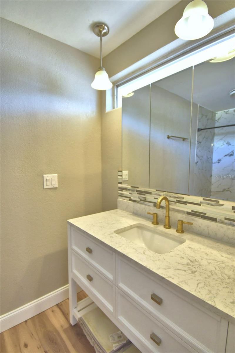 3553 Center Circle , Largo, FL 33774 Photo