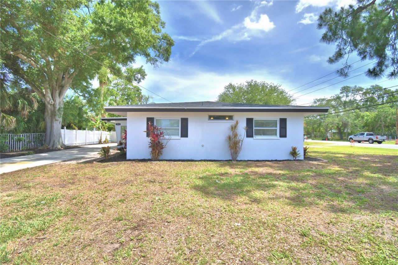 3553 Center Circle , Largo, FL 33774 Photo