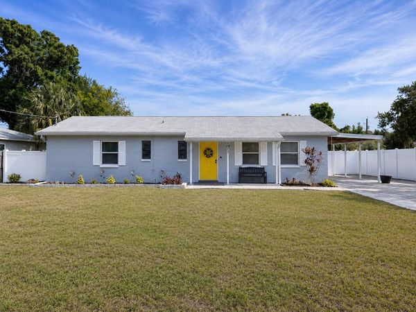 3913 W LEILA AVENUE , TAMPA, FL 33616